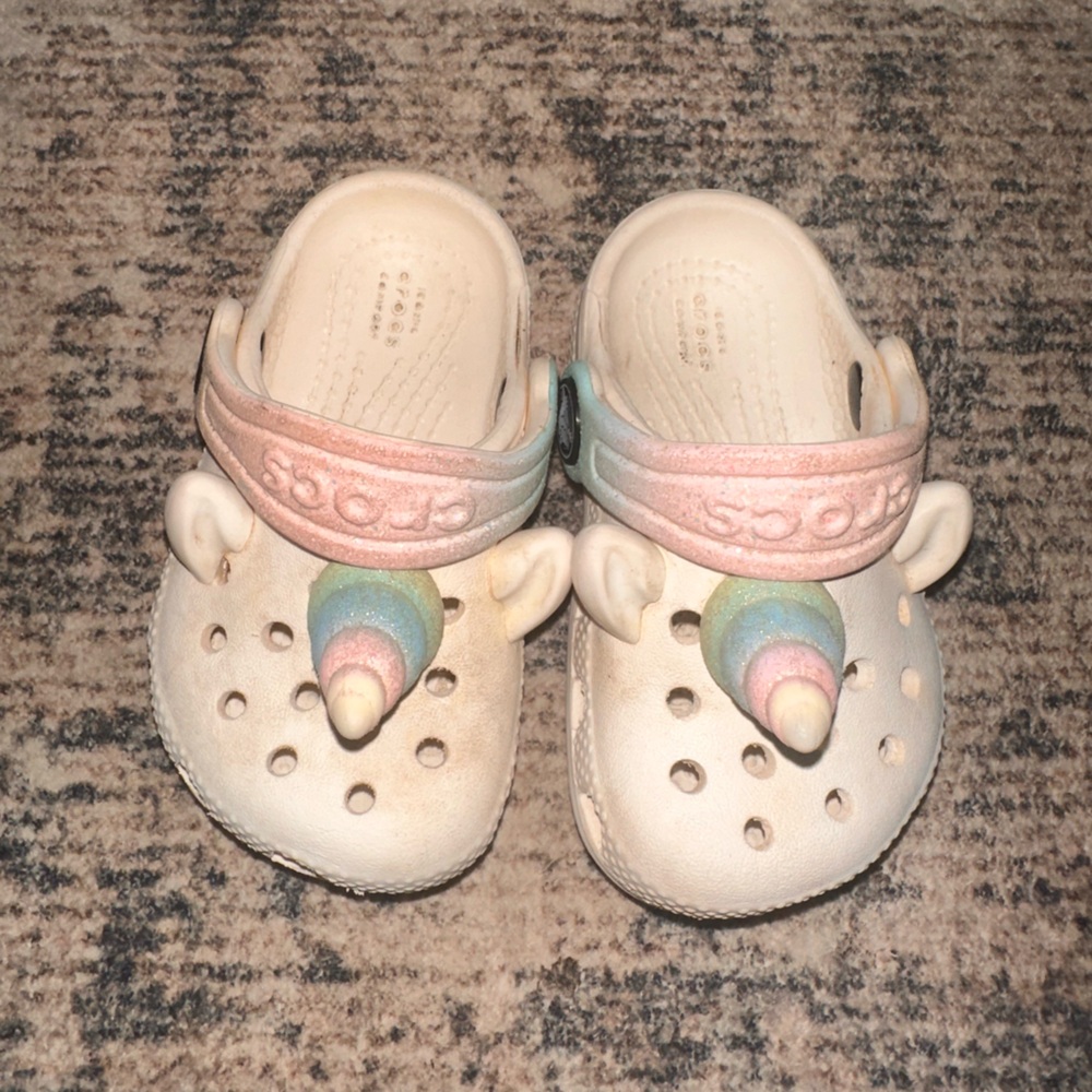 Crocs White and Rainbow Glitter Unicorn Size 4C